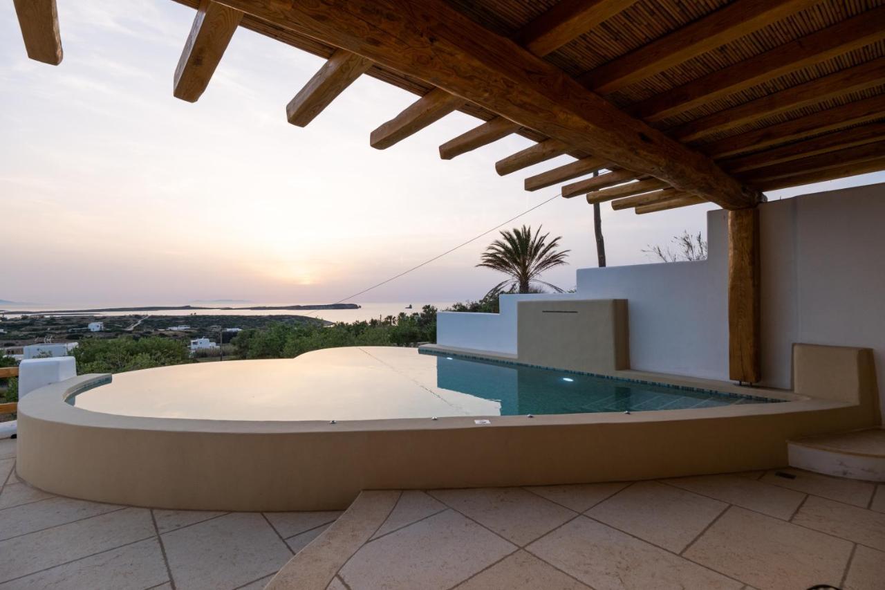 Utopia Suites By Anna Platanou Agia Irini  Esterno foto